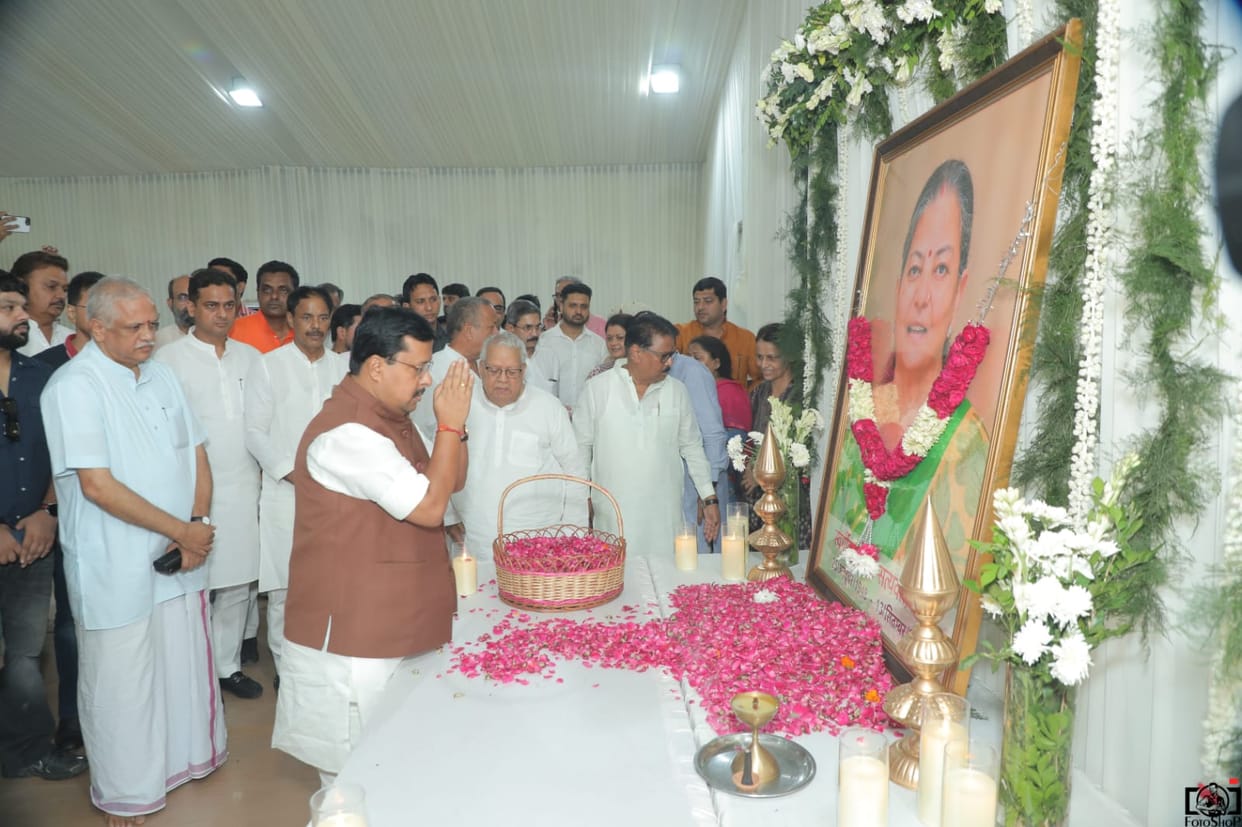 PM and CM called Kalraj Mishra to offer their condolences.