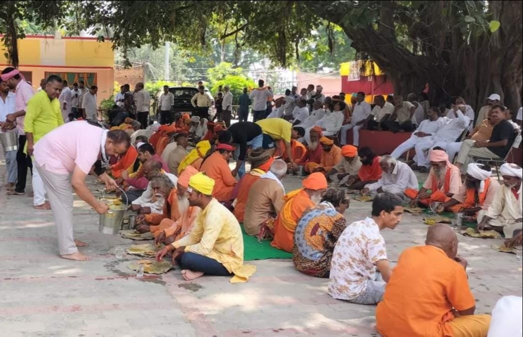 Aghoris and saints reached the court of Baba Kinaram