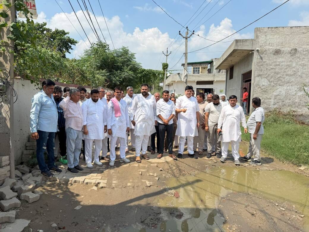 Congress gives 10-year ultimatum to BJP government.