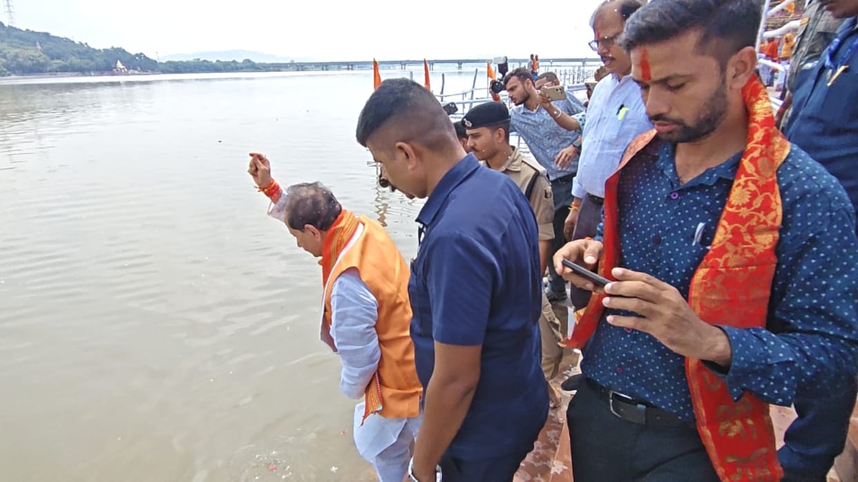 pitru paksha mela 2026 preparations reviewed by agriculture minister vijay kumar sinha at vishnupad gaya