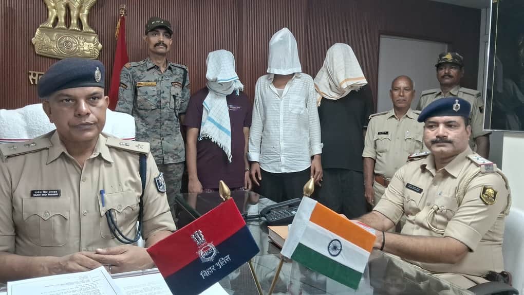वारदात की तैयारी में थे तीन बदमाश, STF-पुलिस ने घेरकर दबोचा