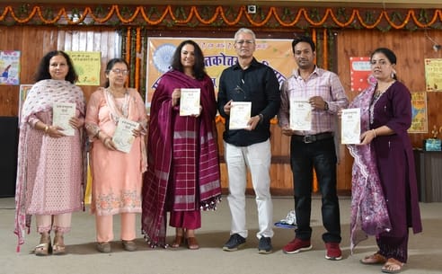 Book on Functional Hindi Launched