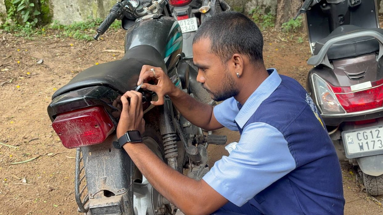 Two bikes stolen again from Korba Medical College parking, no CCTV, contractor changed but thefts continue,