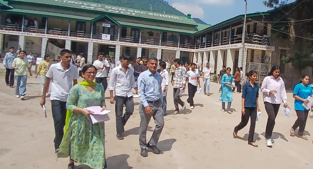 1045 candidates appeared for NDA, NA and CDS exams.