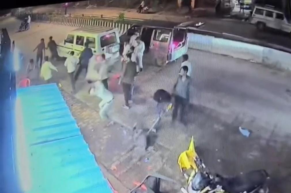 Rampage by youths near Sphatik Shila: 15-20 youths vandalized a tea stall; incident captured on CCTV.