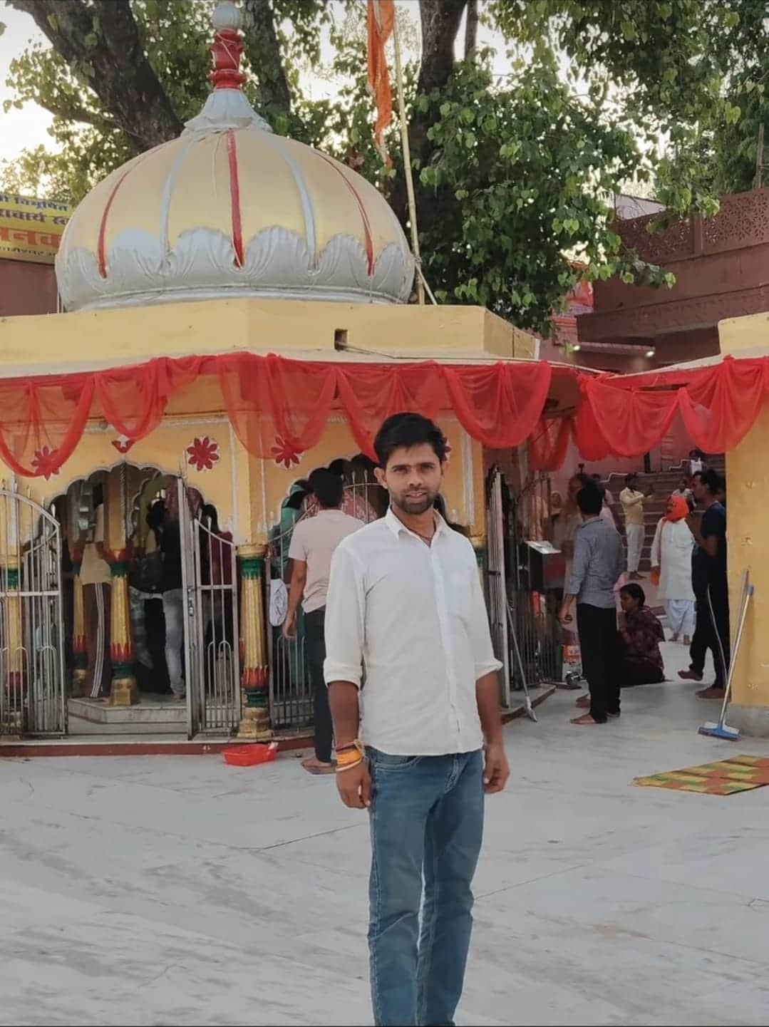 मृतक रवि यादव की फाइल फोटो