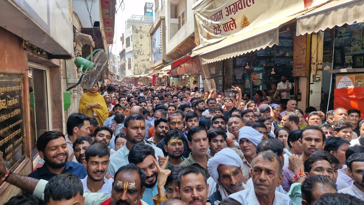 Devotees flocked to catch a glimpse of Shri Banke Bihari.