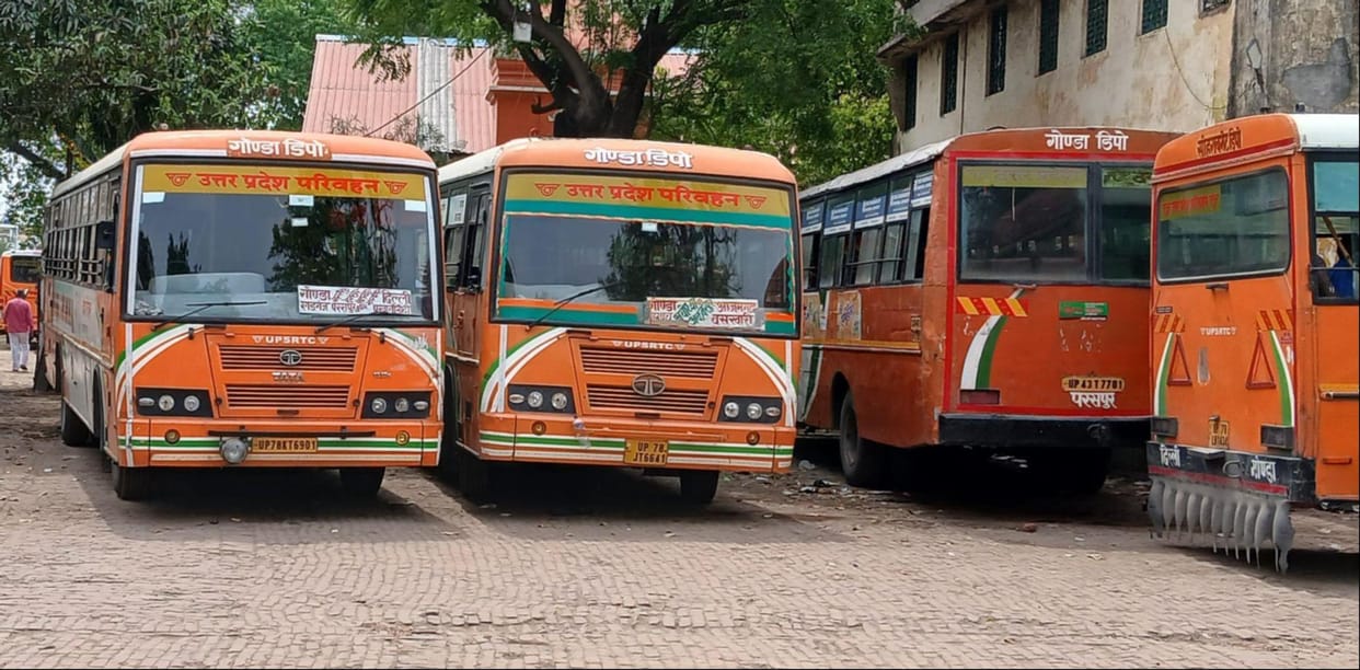 Buses stuck due to route diversions; operations halted on several routes