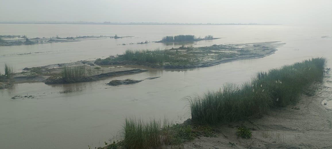The water level of the Saryu has dropped by 34 cm, increasing the risk of erosion