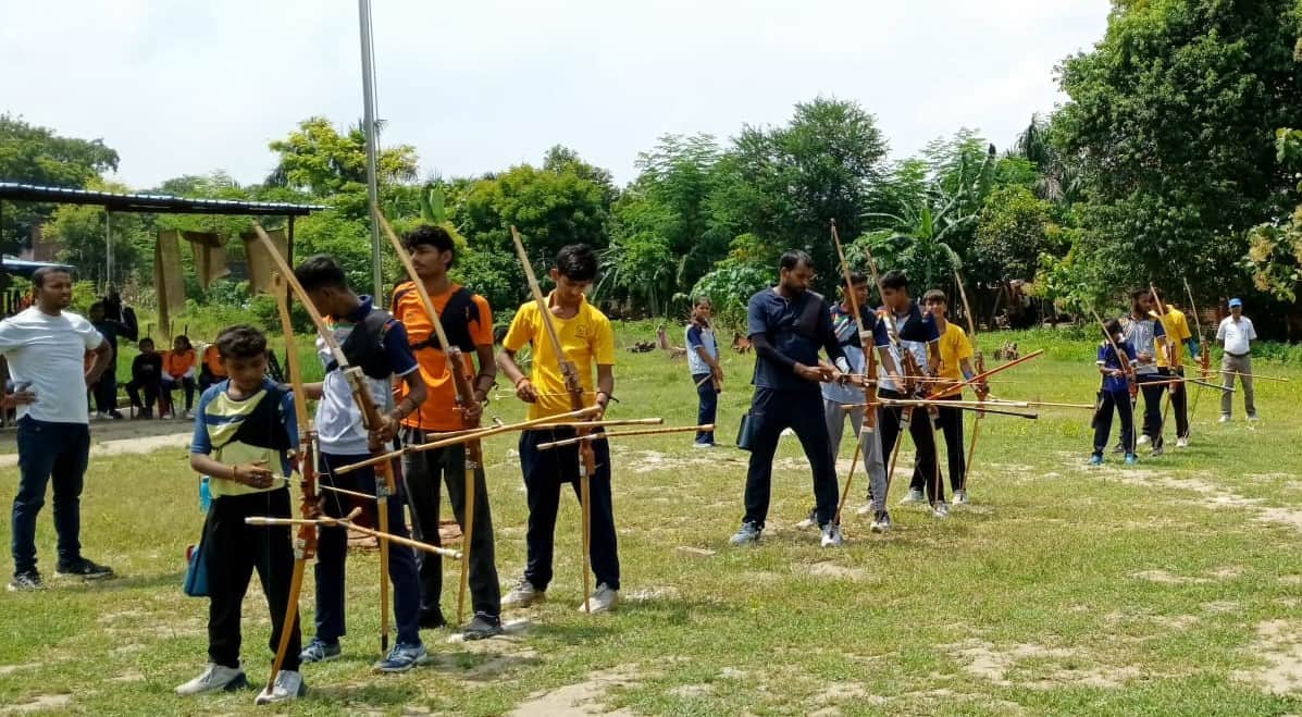 Selection of 17 archers in archery