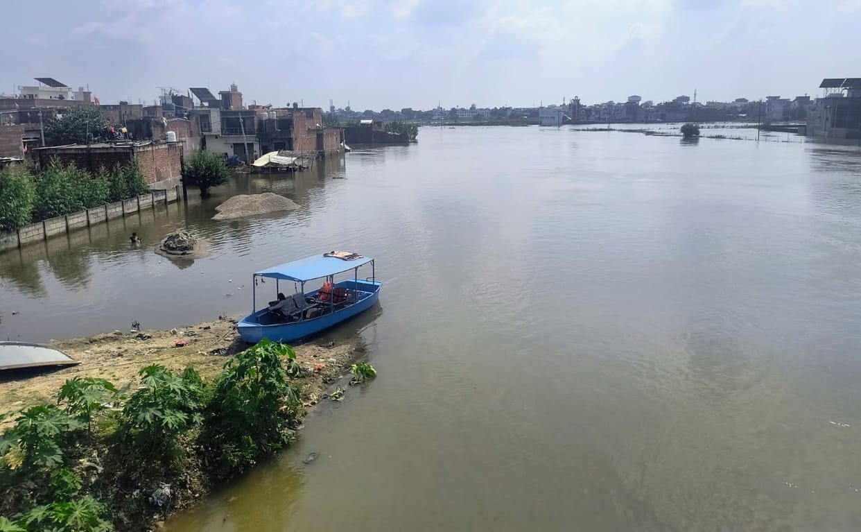 All rivers except Ramganga are in spate, problems remain the same.