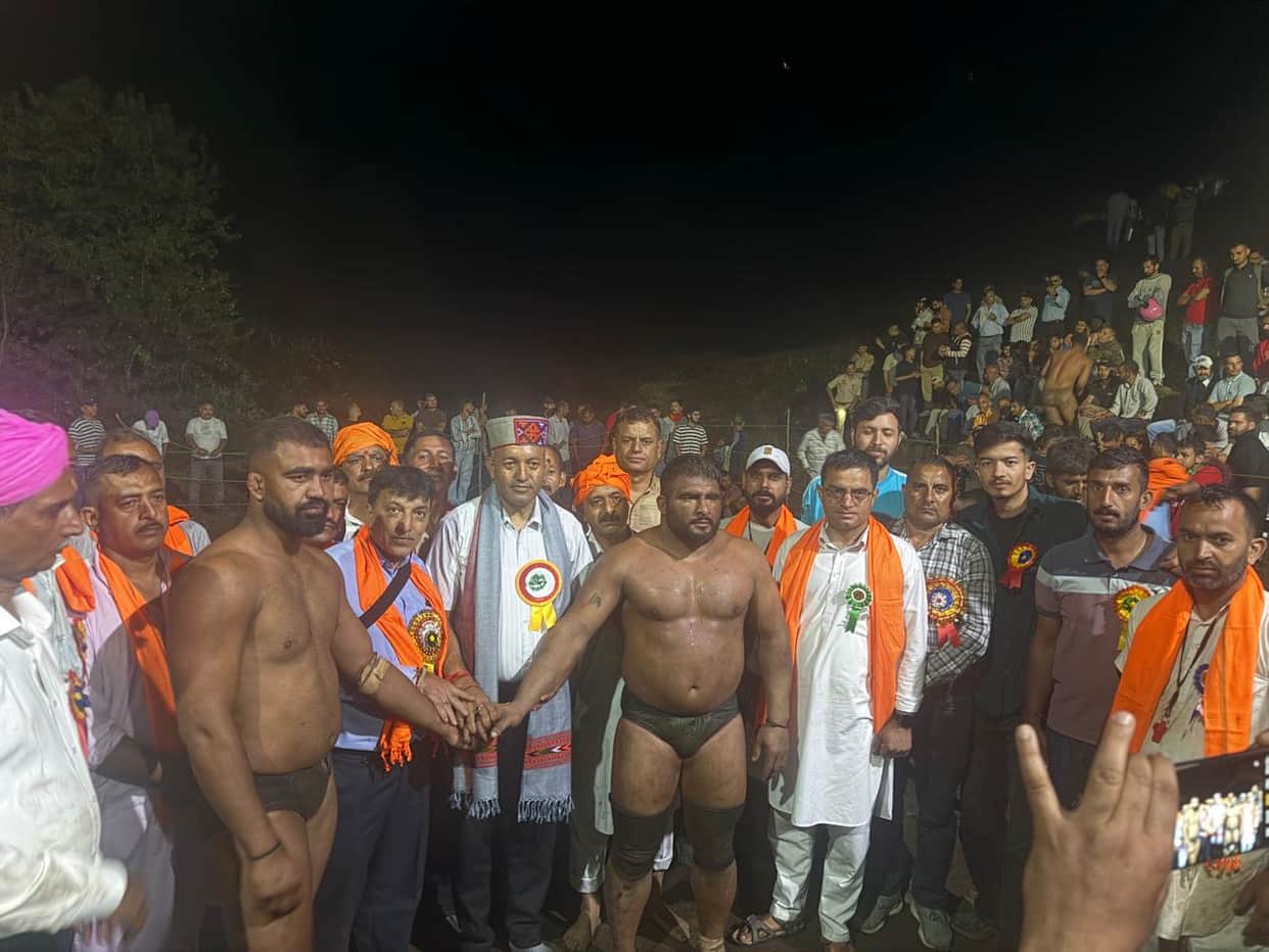 Sonu from Pathankot emerged victorious in the 'Badi Mali' category.