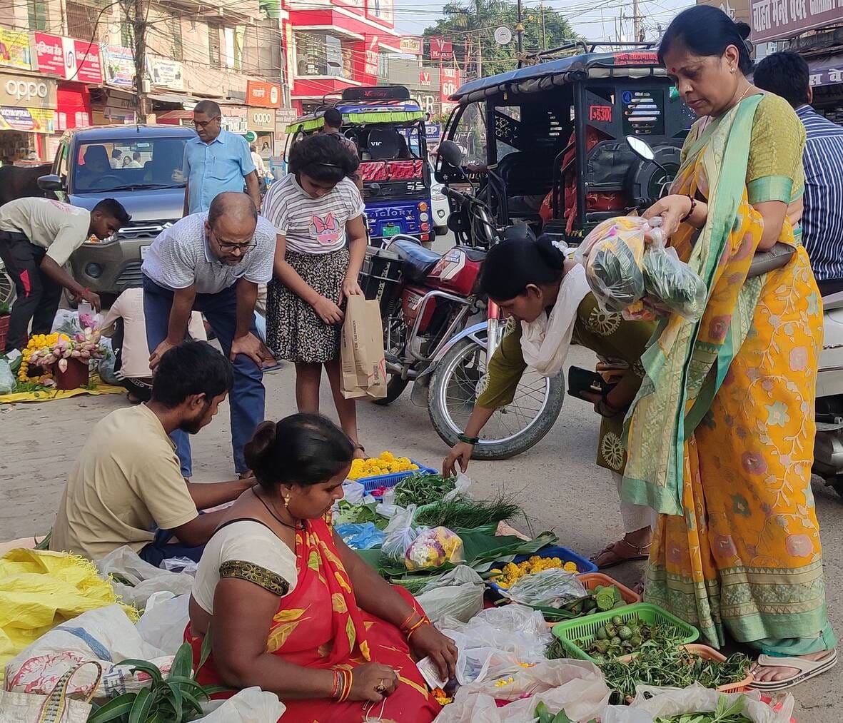 Hartalika Teej: Markets buzz with shopping activity