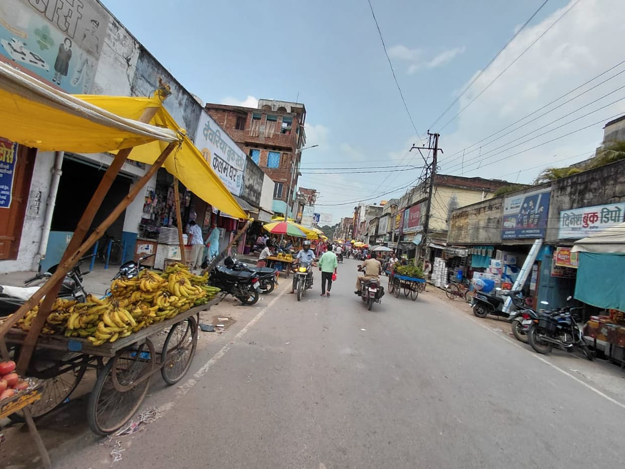 Scope of street vendors expanding; roads shrinking.