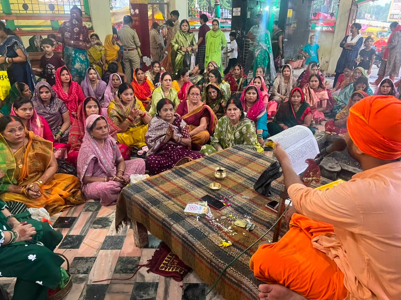Women observed a fast for the well-being of their husbands.