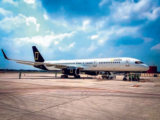 Parking full in Agra; US aircraft lands at Lucknow airport.