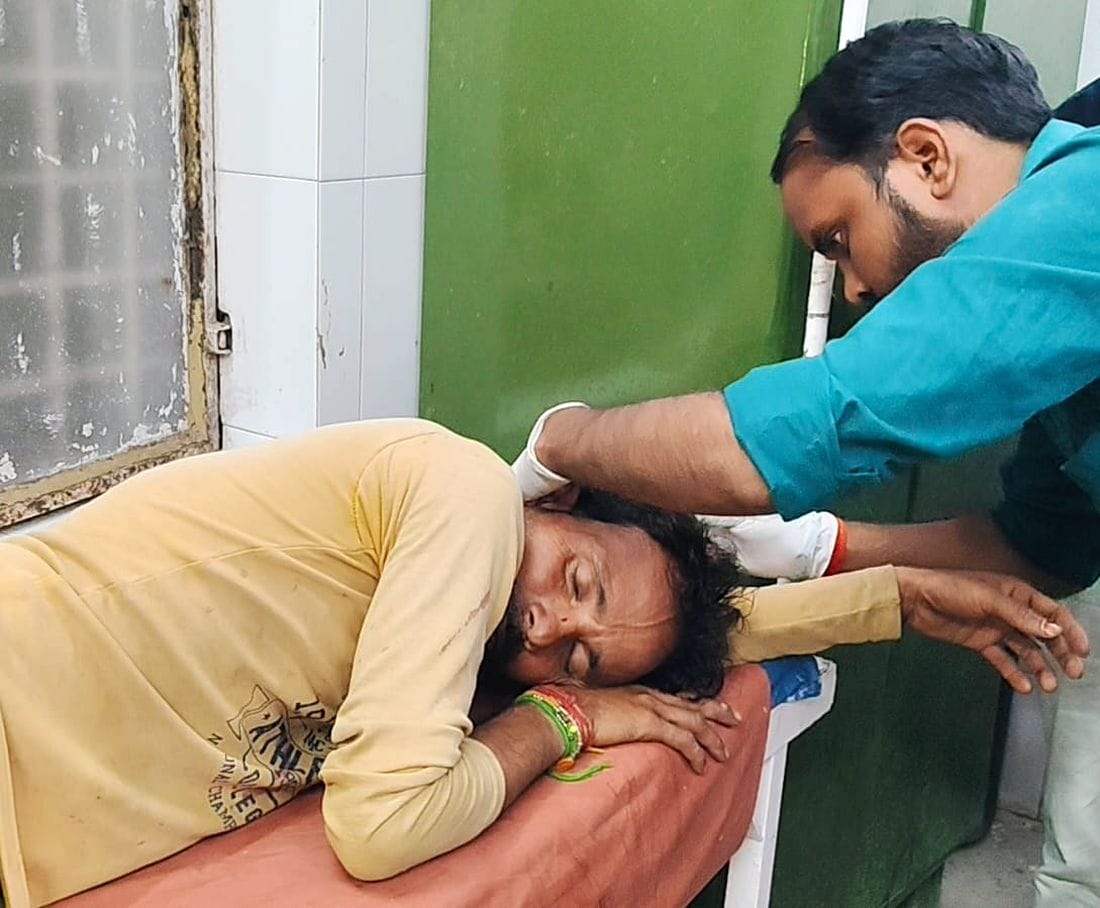 Strongmen beat up five people, including a teenager, for refusing to fetch liquor.