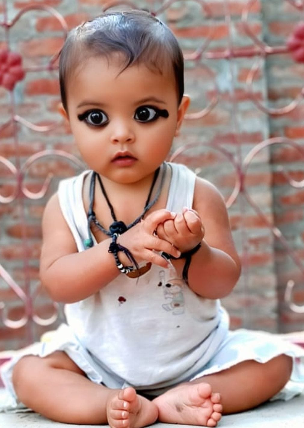 Innocent child dies of fever and vomiting; doctor accused of negligence.