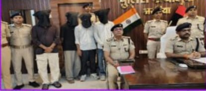 Araria Police Bust Cyber Fraud Gang, Four Arrested; ₹2.20 Lakh Cash, 58 SIM Cards and Biometric Devices Seized