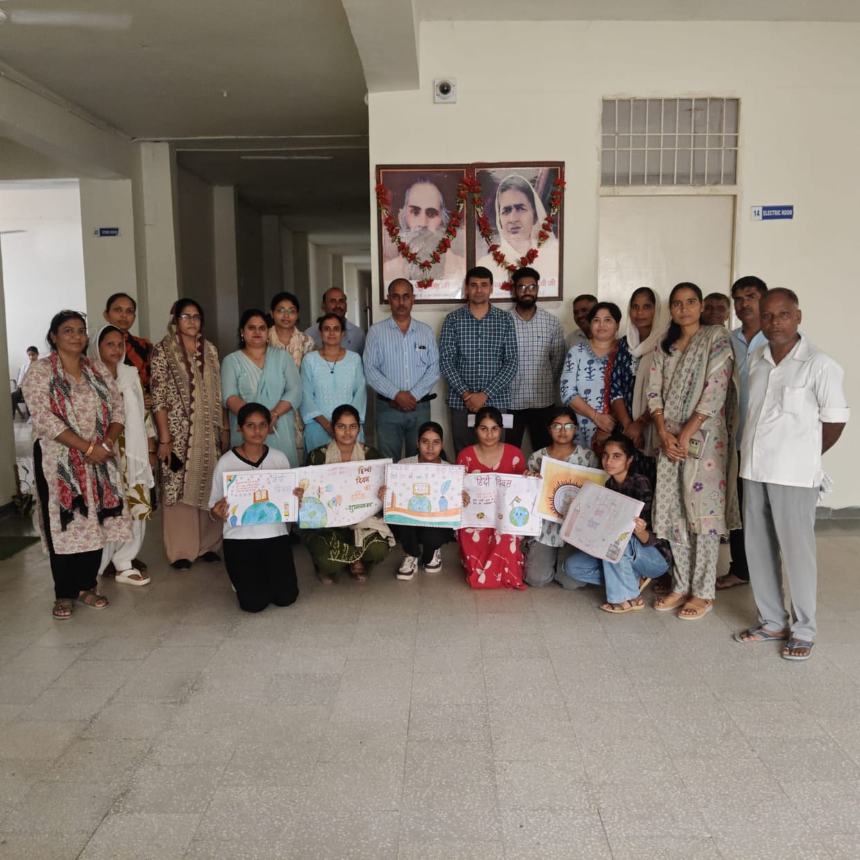 Signature campaign launched on the theme, "We are Hindi..."