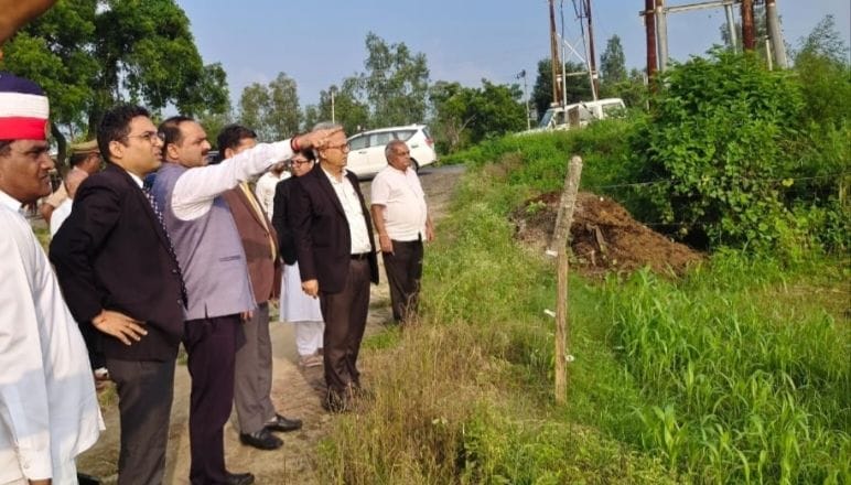 The District Judge inspected the land earmarked for the Munsif Court in Baruari village.