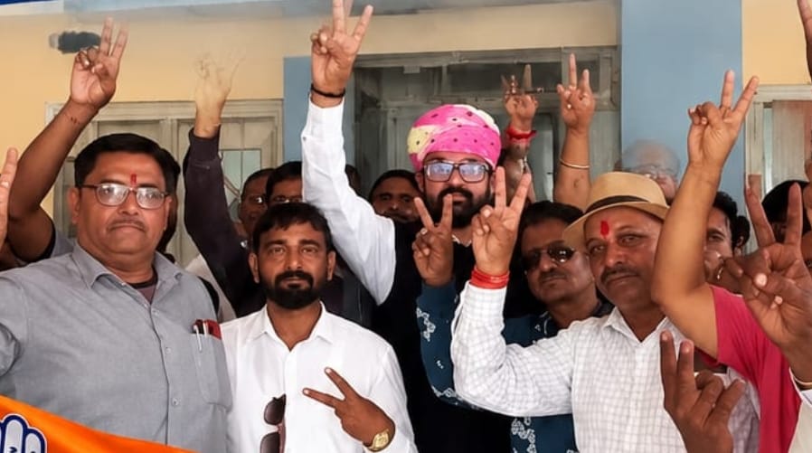 Congress Secures Majority in Paratapur‑Garhi Municipal Board, Displacing BJP