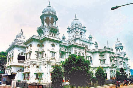 Explanation sought from KGMU Nephrology Department doctor.