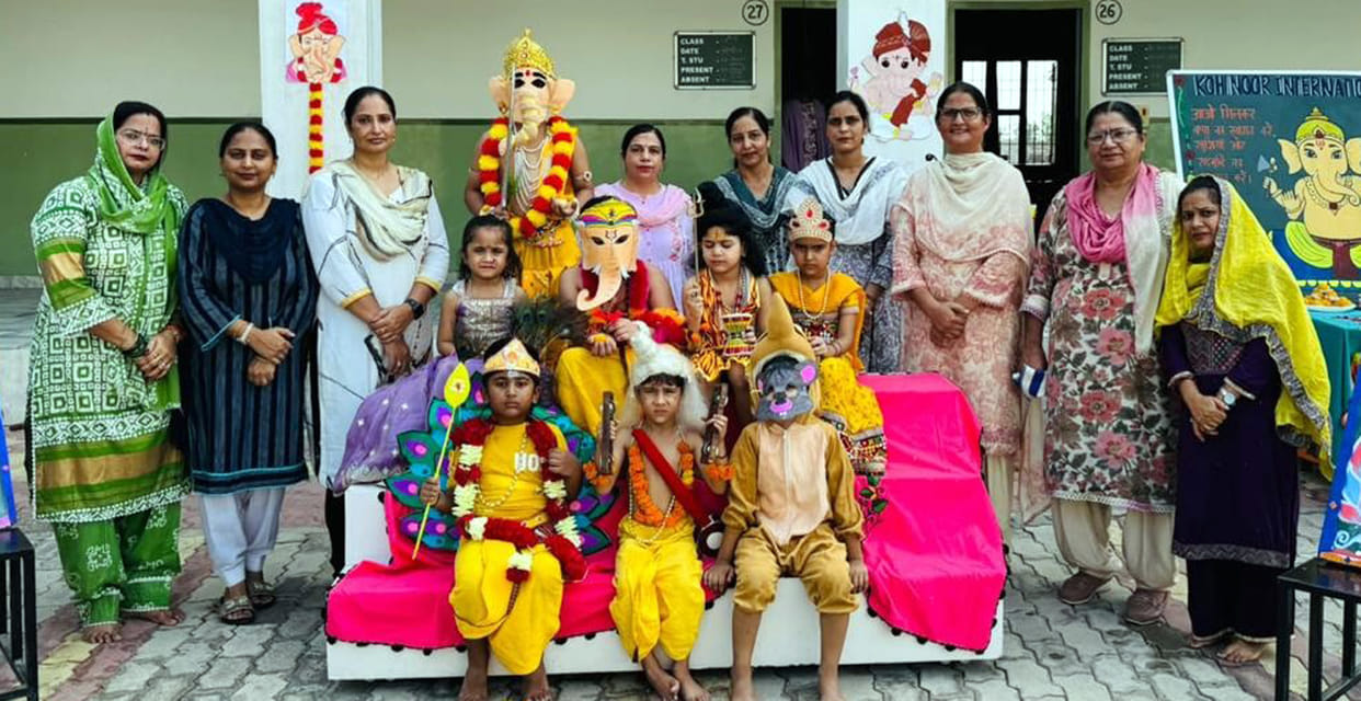 The festival of Ganesh Chaturthi was celebrated with great enthusiasm at Kohinoor Academy.
