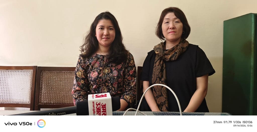 Hana from Japan, seeking an image of India in Hindi literature