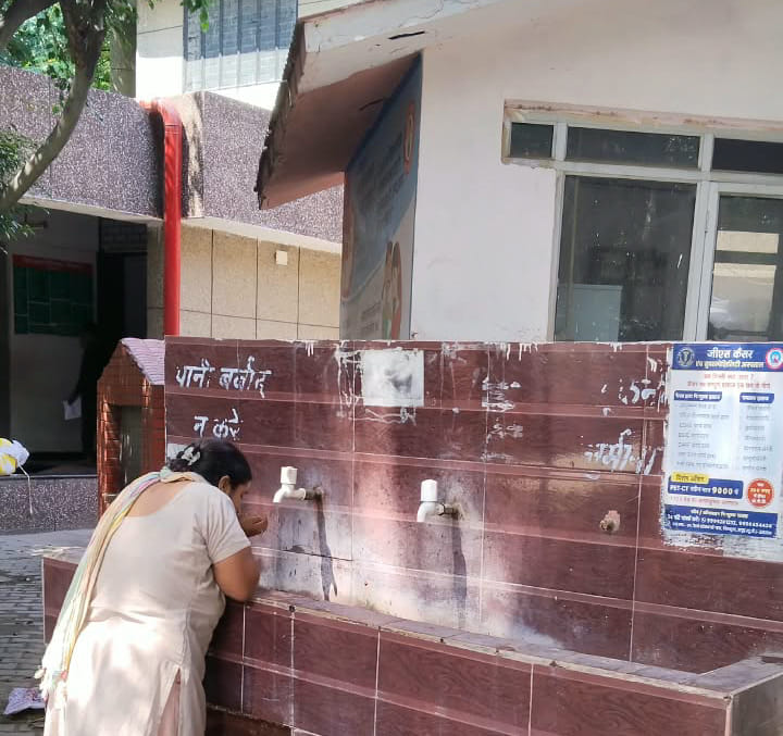 Joint Hospital: Patients seeking treatment are not getting clean water.