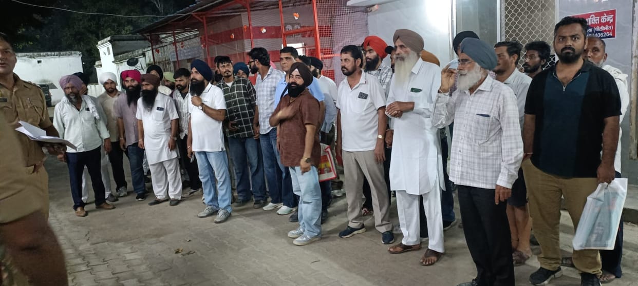 A crowd of 80 people gathered at Gajraula Farm with rifles, cartridges and swords.