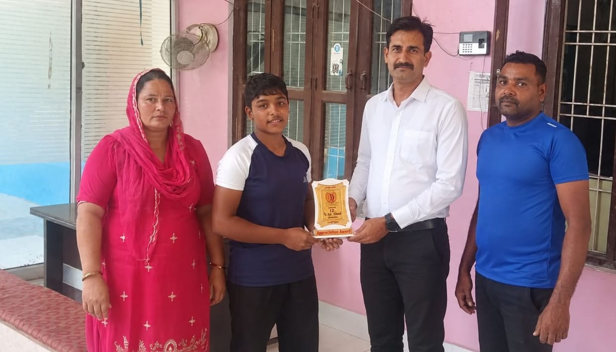 Kanika shines at national level in wrestling, secures third place