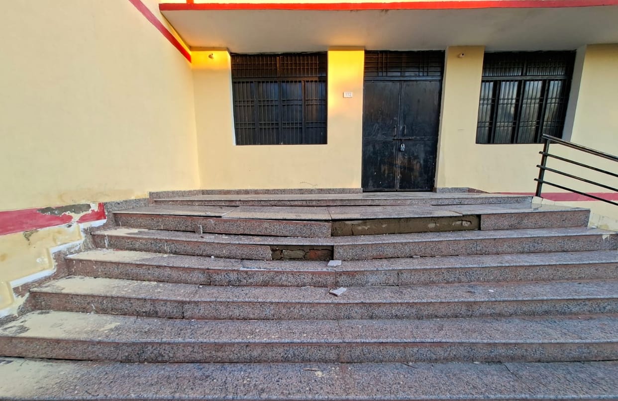 Agriculture building constructed at a cost of 1.21 crore handed over in April; stairs began crumbling in July.