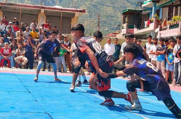 Manikarn, Diyar, Shat, and Jallugran won their quarter-final matches in Kabaddi.