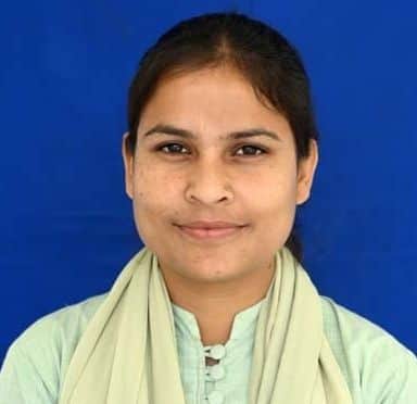 बुशहर बीएड कॉलेज की स्नेह लता ने चुतर्थ सेमेस्टर में झटका पहला स्थान। स्रोत : संस्थान