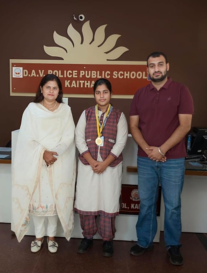 Naina won a silver medal in state-level weightlifting.