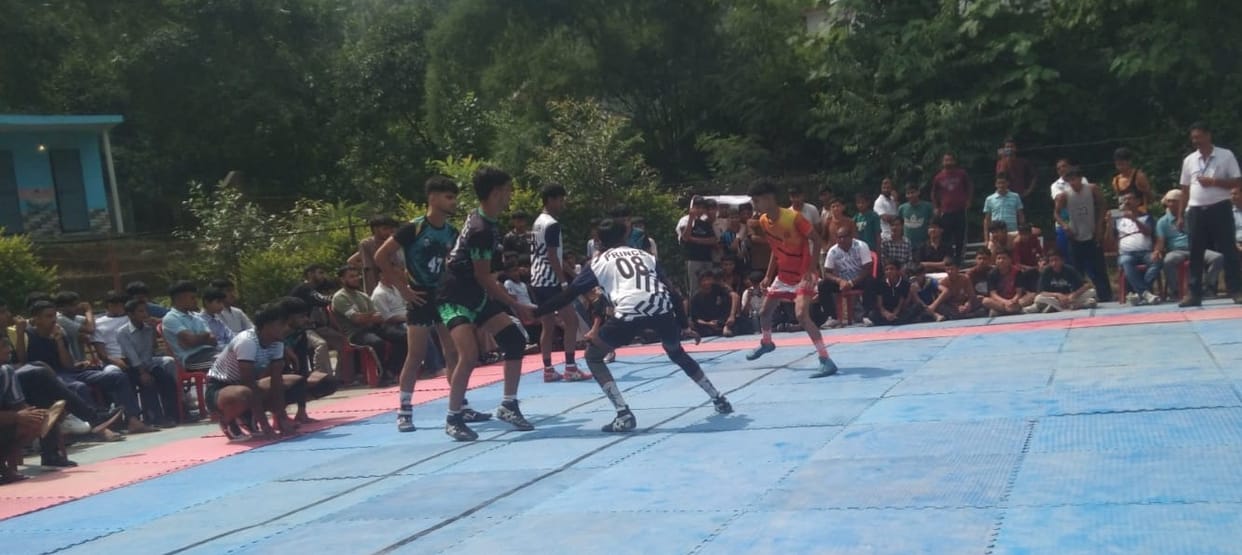 In Kho-Kho, Barthi defeated Jukhala, while Bassi defeated the Swarghat block.