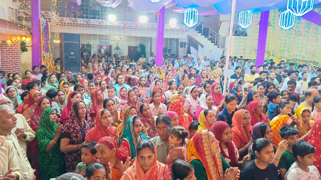 A wave of devotion swept through the pandals during the Ganesh festival.