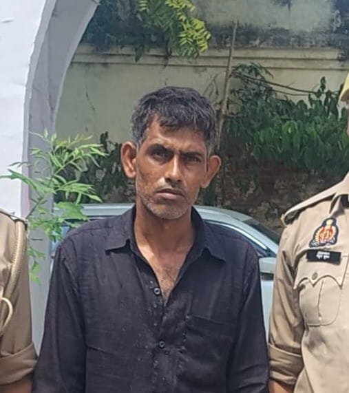 Ramniwas, named in the Sugriv murder case, arrested.