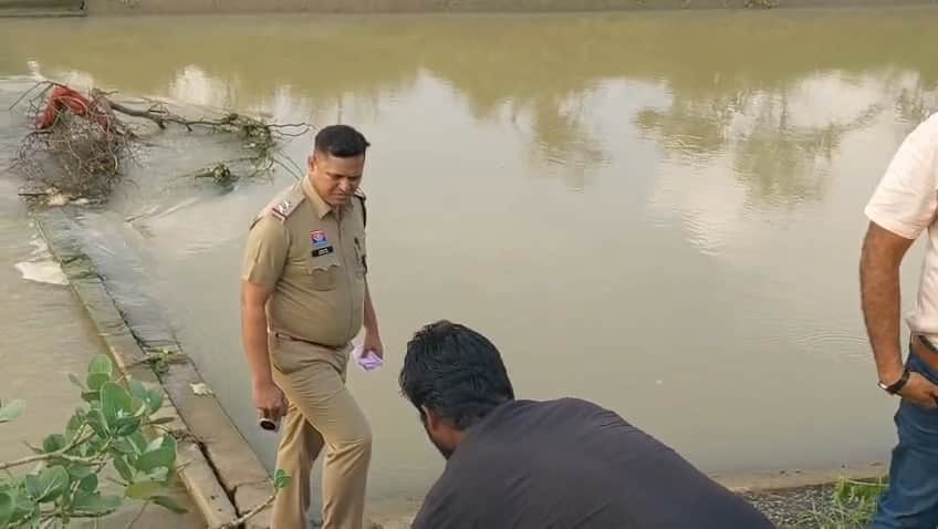Janjgir-Champa: Unidentified Body Found Stuffed in Sack in Canal, Sharp Weapon Marks on Neck; Murder Suspected