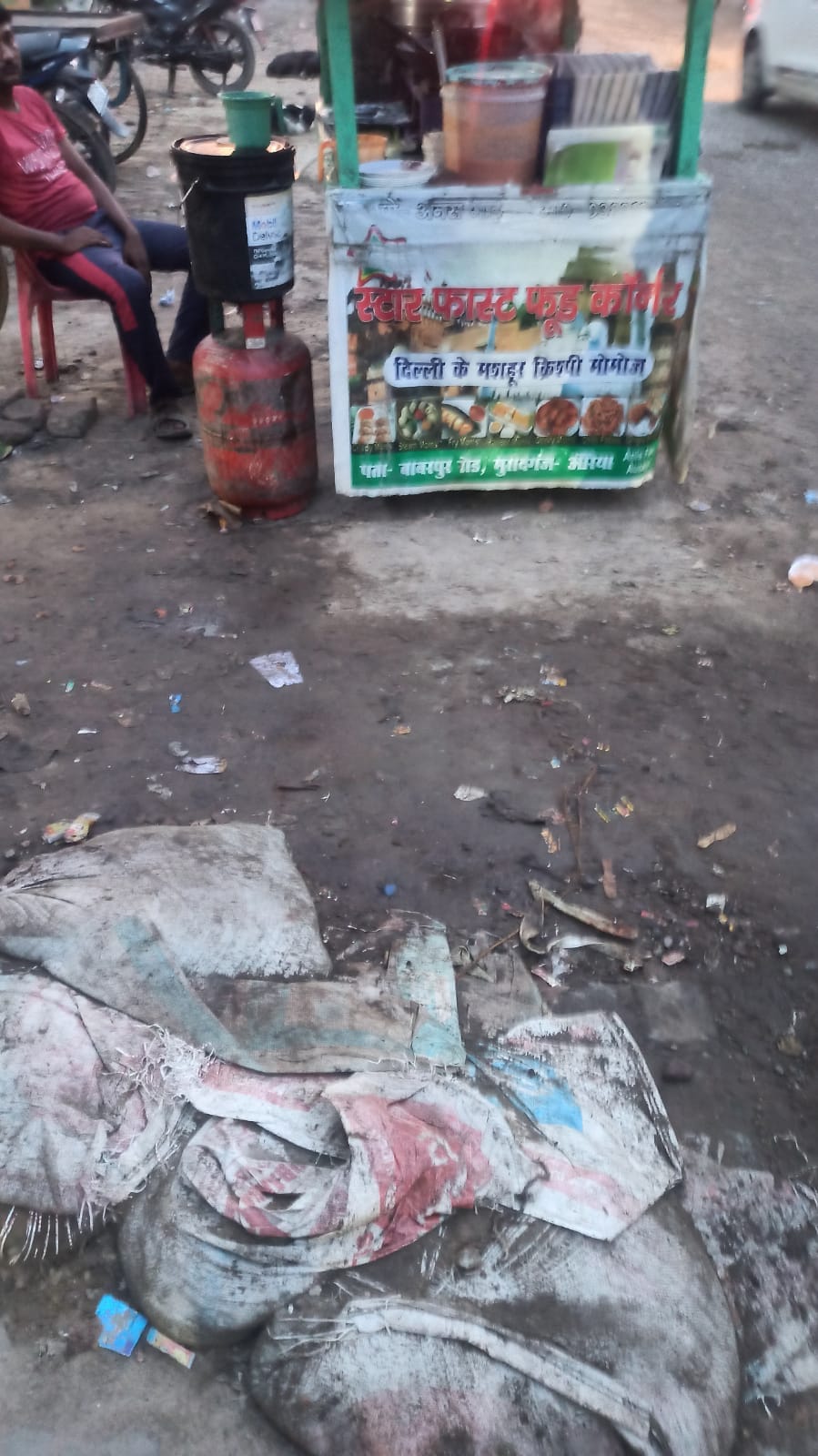 Stoves at shops are brazenly blazing using domestic gas cylinders, while the department turns a blind eye.