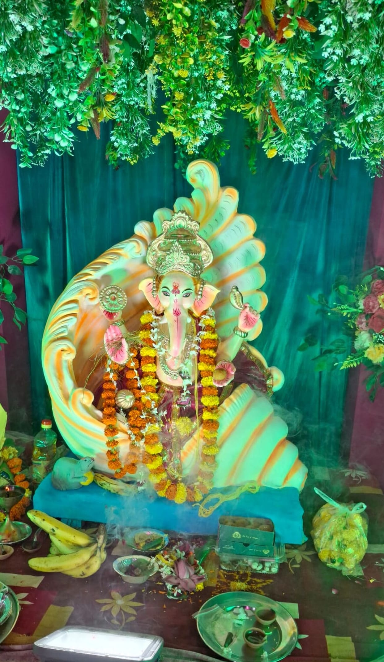 Ganesh Utsav celebrations in full swing; crowds of devotees flock in