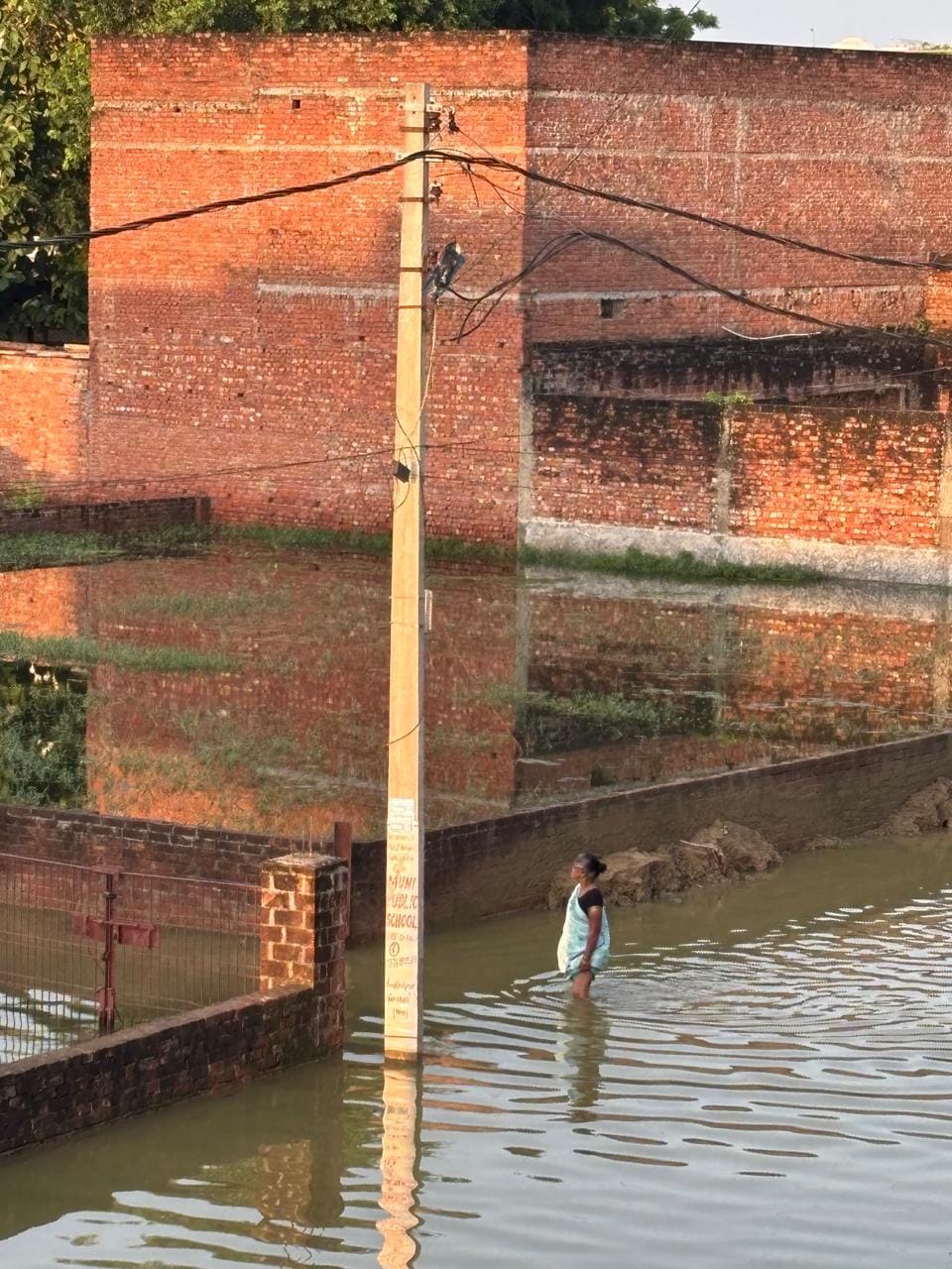 Waterlogging in Amra Chak-Shivdham Nagar Colony for 15 days