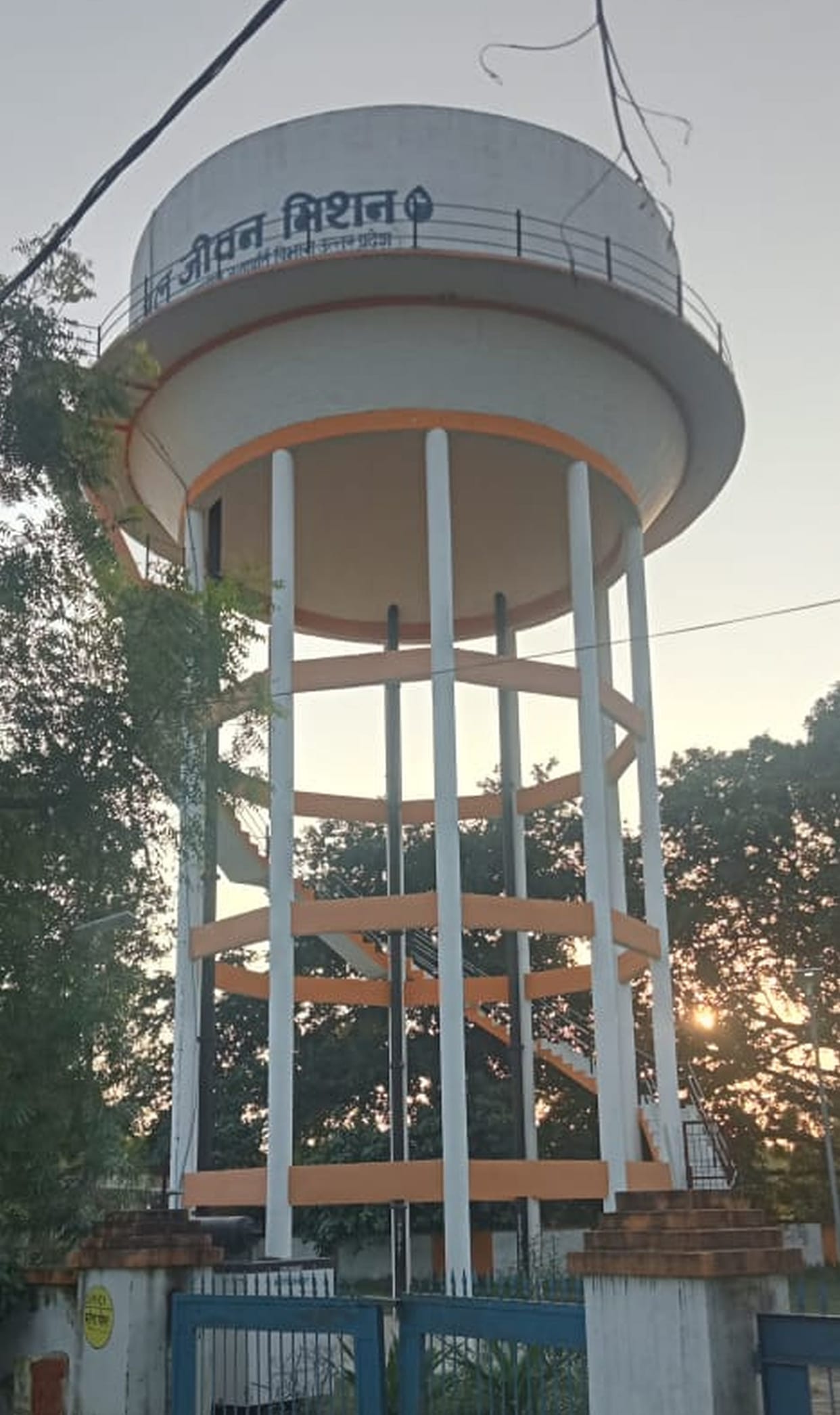 Water failed to reach homes; complaints increased.