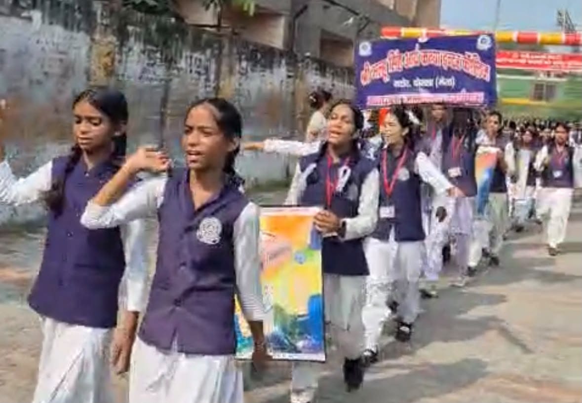 Female students took out a rally for voter awareness.