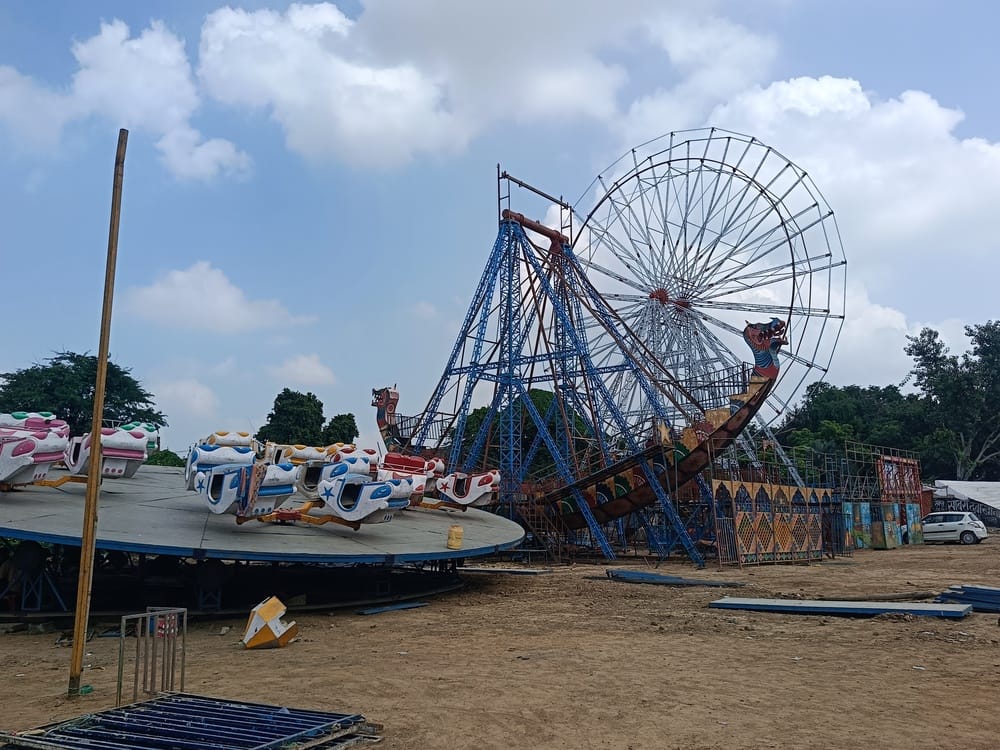 Inauguration tomorrow; officials failed to even complete preparations for the fair.