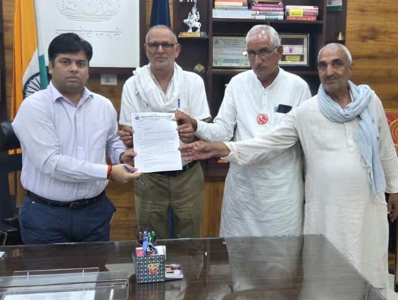 Government should conduct a special crop damage assessment for crops ruined by drought: Kisan Sabha