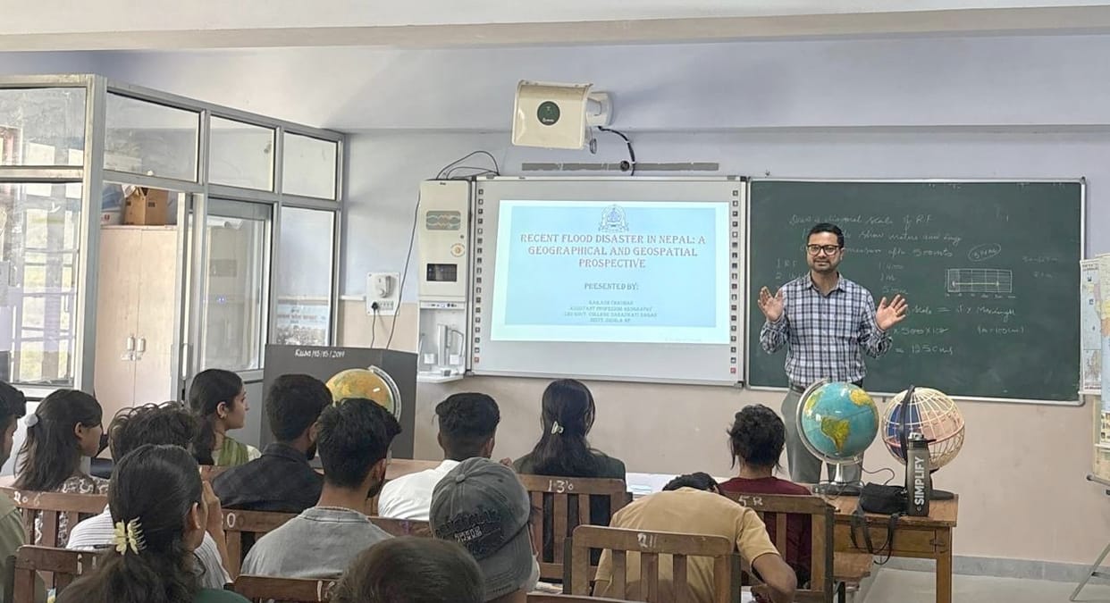Lecture on Nepal's flood disaster on World Ozone Day