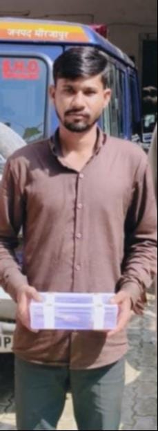 विंंध्याचल पुलिस द्वारा पकड़ा गया हत्या के प्रयास का आरोपी। स्रोत- पुलिस