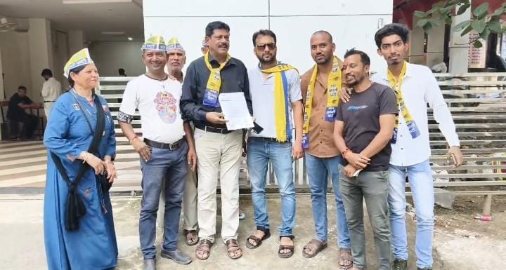 आम आदमी पार्टी ने प्रदेश की बदहाल व्यवस्था को लेकर सौंपा ज्ञापन